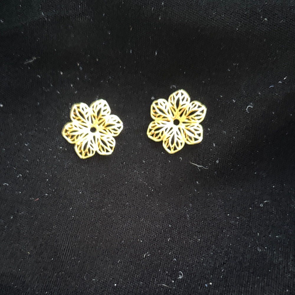 Elegant Gold Flower Earring jackets to